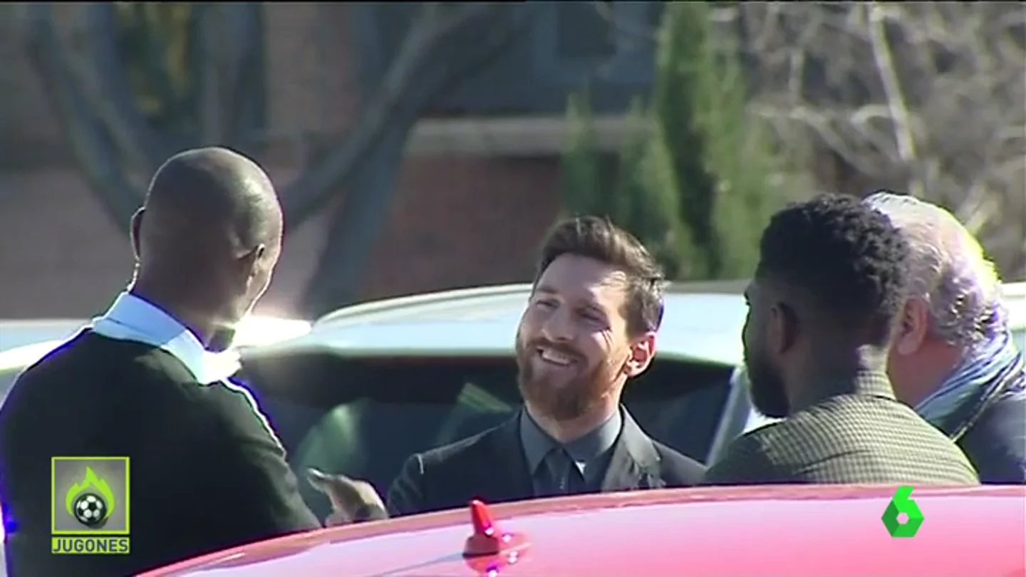 El cariñoso reencuentro entre Messi y Abidal en la despedida de Mascherano El cariñoso reencuentro entre Messi y Abidal en la despedida de Mascherano
