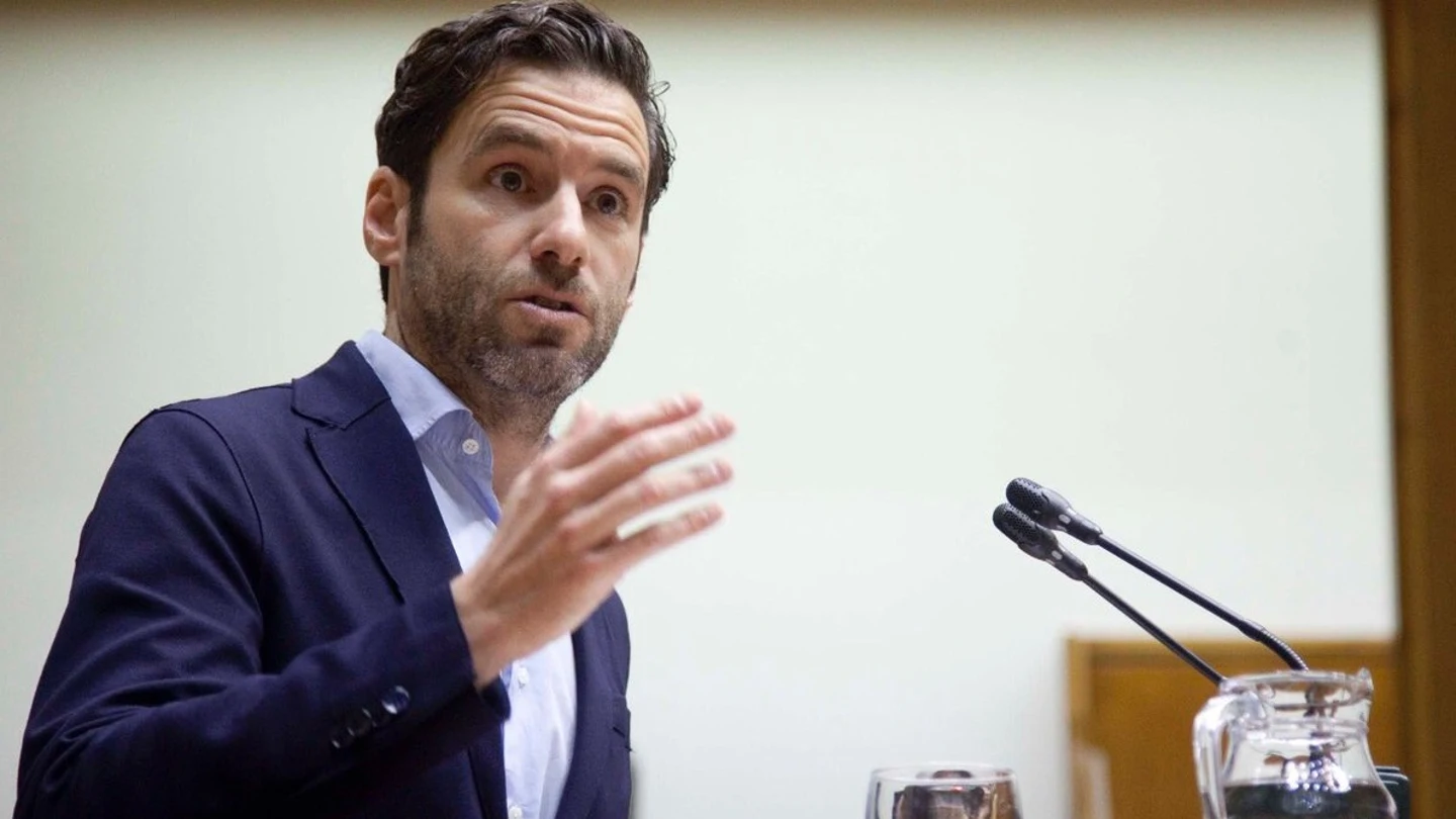 Foto de archivo de Borja Sémper. Borja Semper analiza la ruptura del pacto del gobierno en Irún.