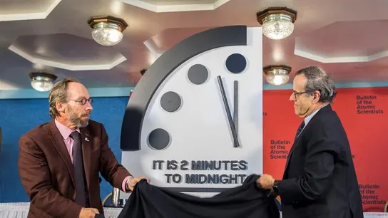 El Reloj del Juicio Final, a dos minutos de la medianoche El Reloj del Juicio Final, a dos minutos de la medianoche
