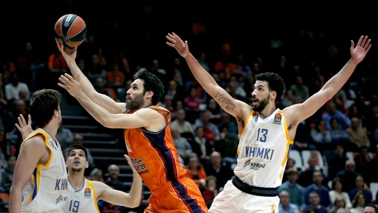 San Emeterio, con la bola San Emeterio, con la bola