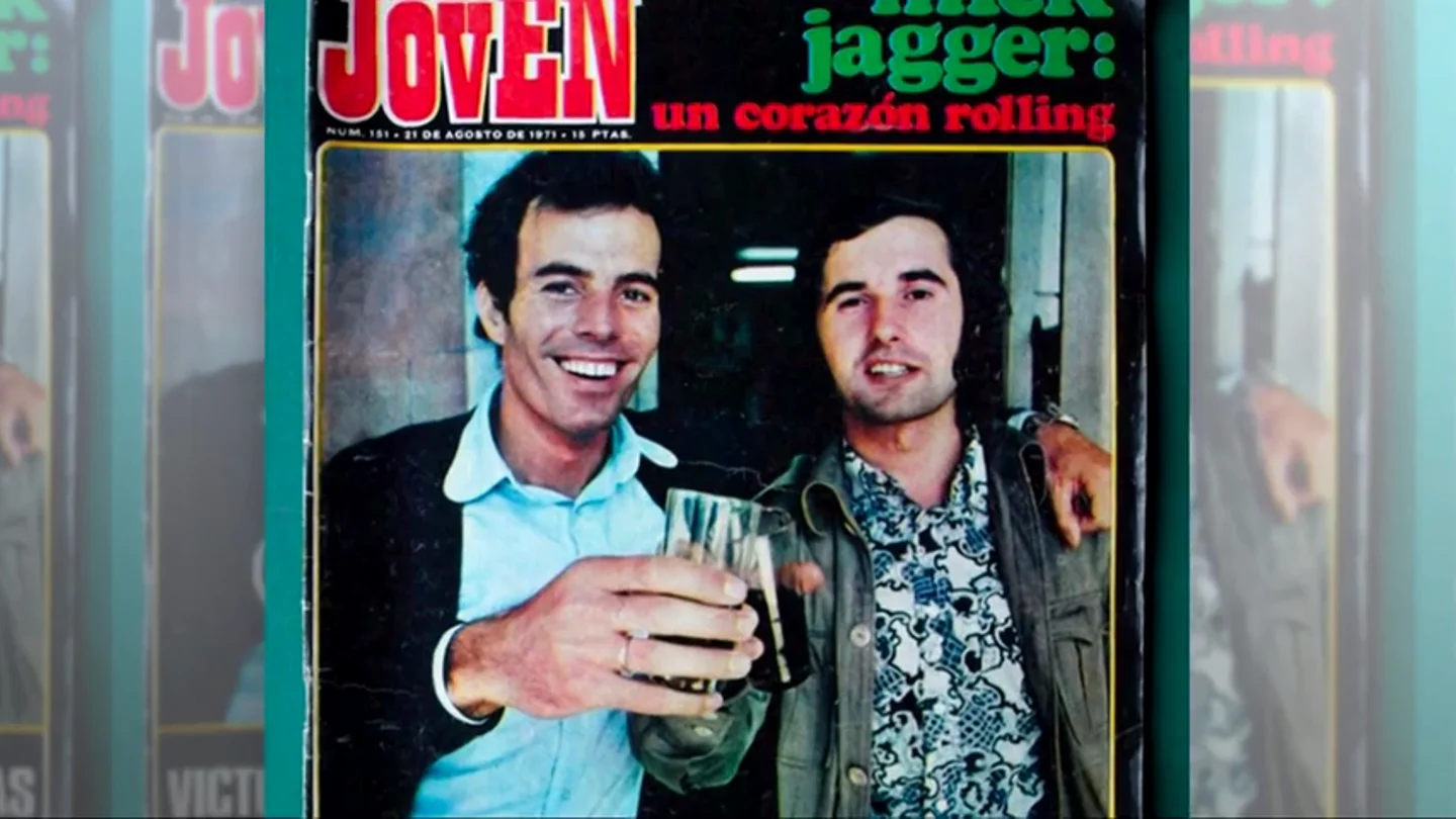 Víctor Manuel junto a Julio Iglesias Víctor Manuel junto a Julio Iglesias