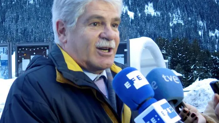 El ministro español de Exteriores, Alfonso Dastis, en declaraciones en la ciudad suiza de Davos