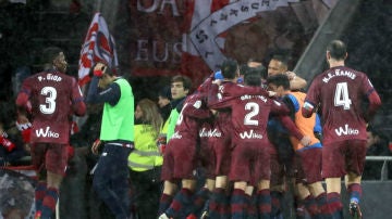 El Eibar celebra un gol
