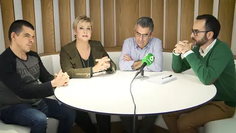 Gloria Serra junto a Manu Marlasca, Jorge Saucedo y Genar Martí Gloria Serra junto a Manu Marlasca, Jorge Saucedo y Genar Martí