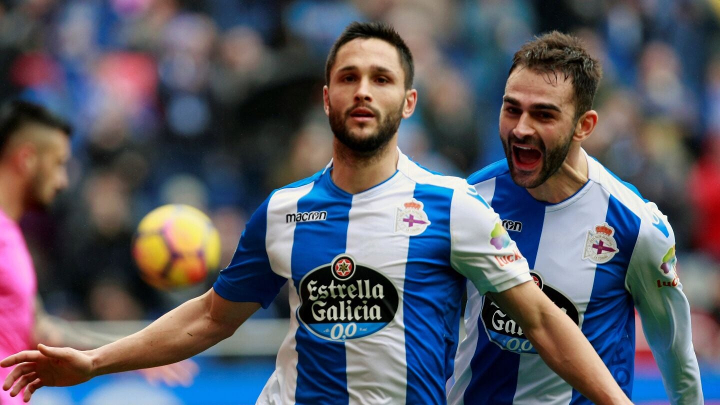 Andone celebrando el gol