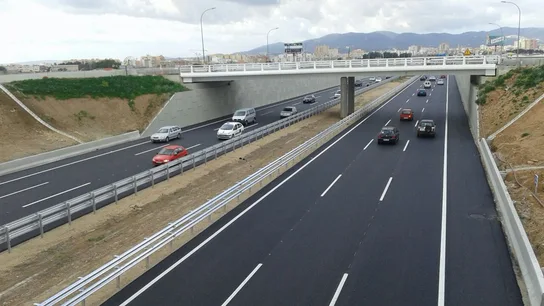Foto de archivo de una autopista Foto de archivo de una autopista