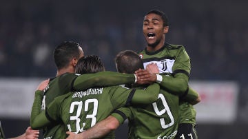 La Juventus celebrando un gol al Chievo