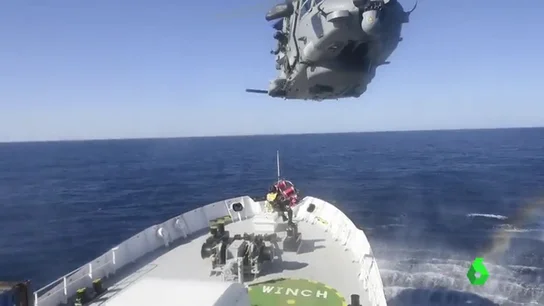 800 rescatados, entre ellos 7 niños, por la Guardia Costera Italiana en el Mediterráneo 800 rescatados, entre ellos 7 niños, por la Guardia Costera Italiana en el Mediterráneo