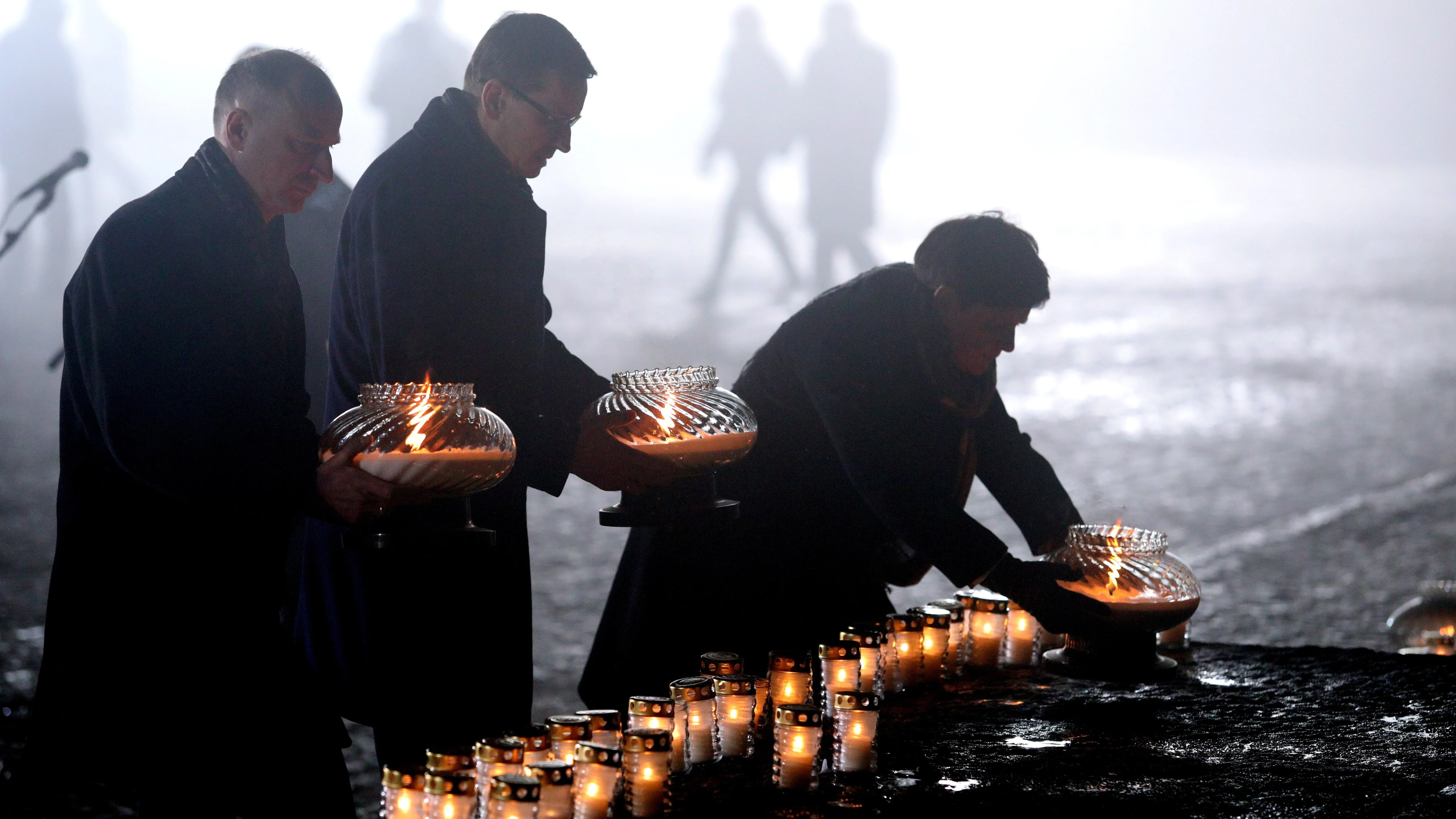 Vigilia en el campo de concentración de Auschwitz