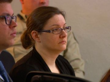 Nicole Finn, la madre que dejó morir de inanición a su hija Nicole Finn, la madre que dejó morir de inanición a su hija