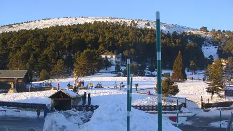 Cotos 8 planes de invierno en Madrid para disfrutar de la nieve