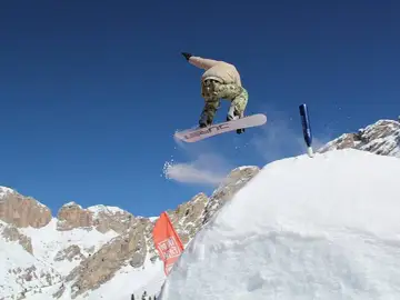 Snowboard Snowboard