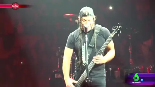 El homenaje de Metallica a la rumba catalana y a Peret en pleno concierto en el Palau Sant Jordi El homenaje de Metallica a la rumba catalana y a Peret en pleno concierto en el Palau Sant Jordi