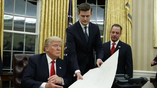 Porter se encarga de gestionar la agenda diaria de Donald Trump Porter se encarga de gestionar la agenda diaria de Donald Trump