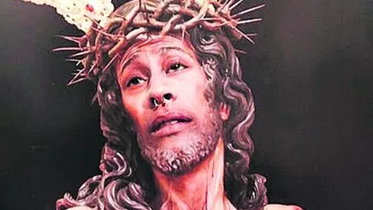 Montaje del cristo que el joven de Jaén publicó en Instagram Montaje del cristo que el joven de Jaén publicó en Instagram