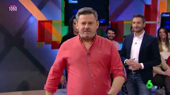 Mario Vaquerizo consigue hacer de Miki Nadl un auténtico modelo de pasarela Mario Vaquerizo consigue hacer de Miki Nadl un auténtico modelo de pasarela
