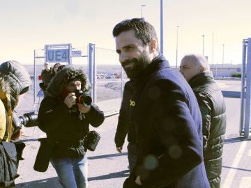 Roger Torrent a su salida de la prisión madrileña de Estremera Roger Torrent a su salida de la prisión madrileña de Estremera
