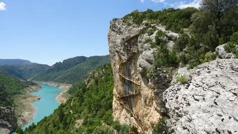 Ruta de las pasarelas de Montfalcó La Ruta más vertiginosa de Aragón