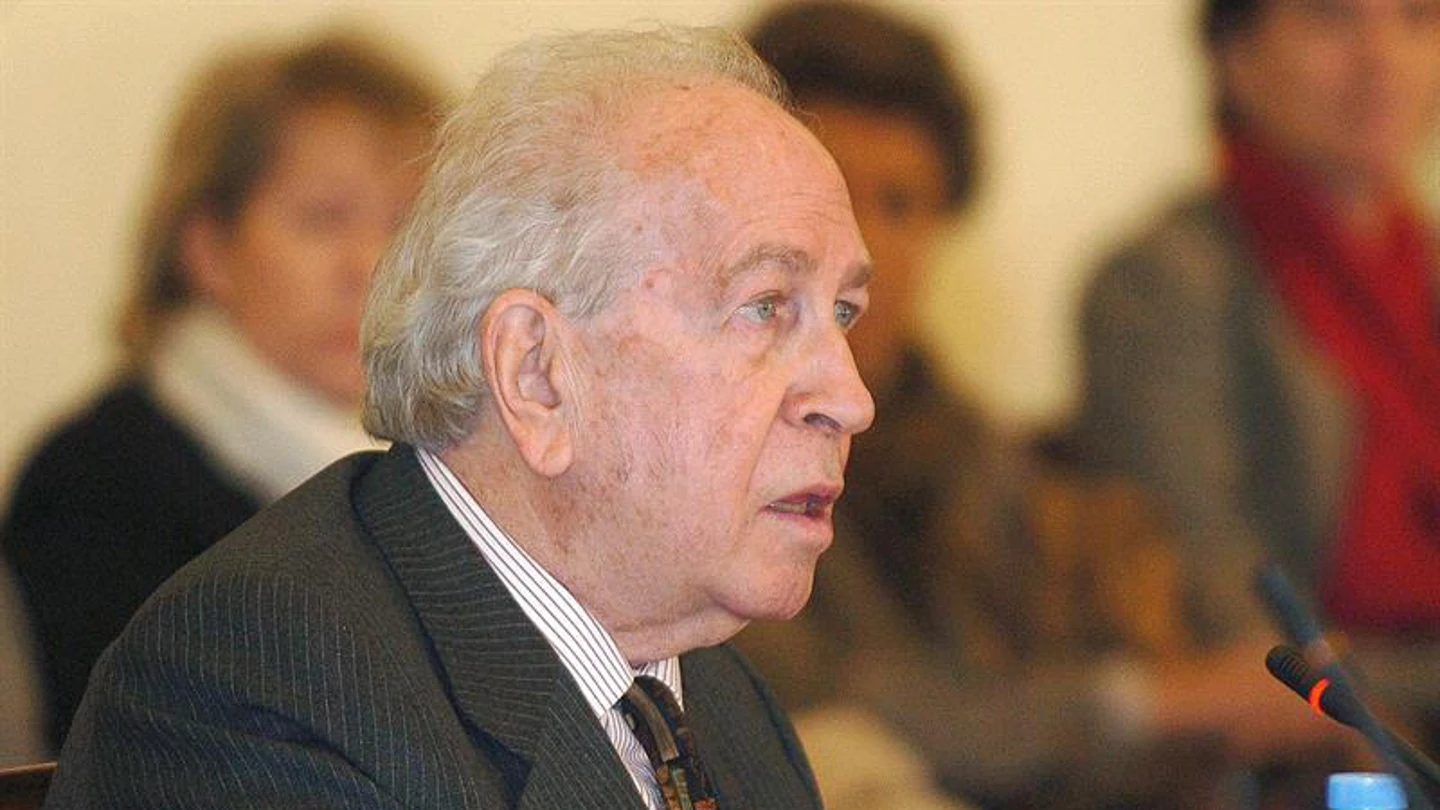 El exministro Robles Piquer El exministro Robles Piquer