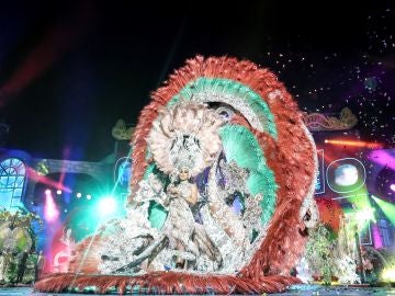 Ana Suárez Álvarez con la fantasía "A mi manera" tras ser nombrada Reina del Carnaval de Las Palmas Ana Suárez Álvarez con la fantasía "A mi manera" tras ser nombrada Reina del Carnaval de Las Palmas