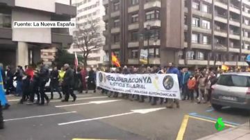 Manifestación en Oviedo por la equiparación salarial de la Policía