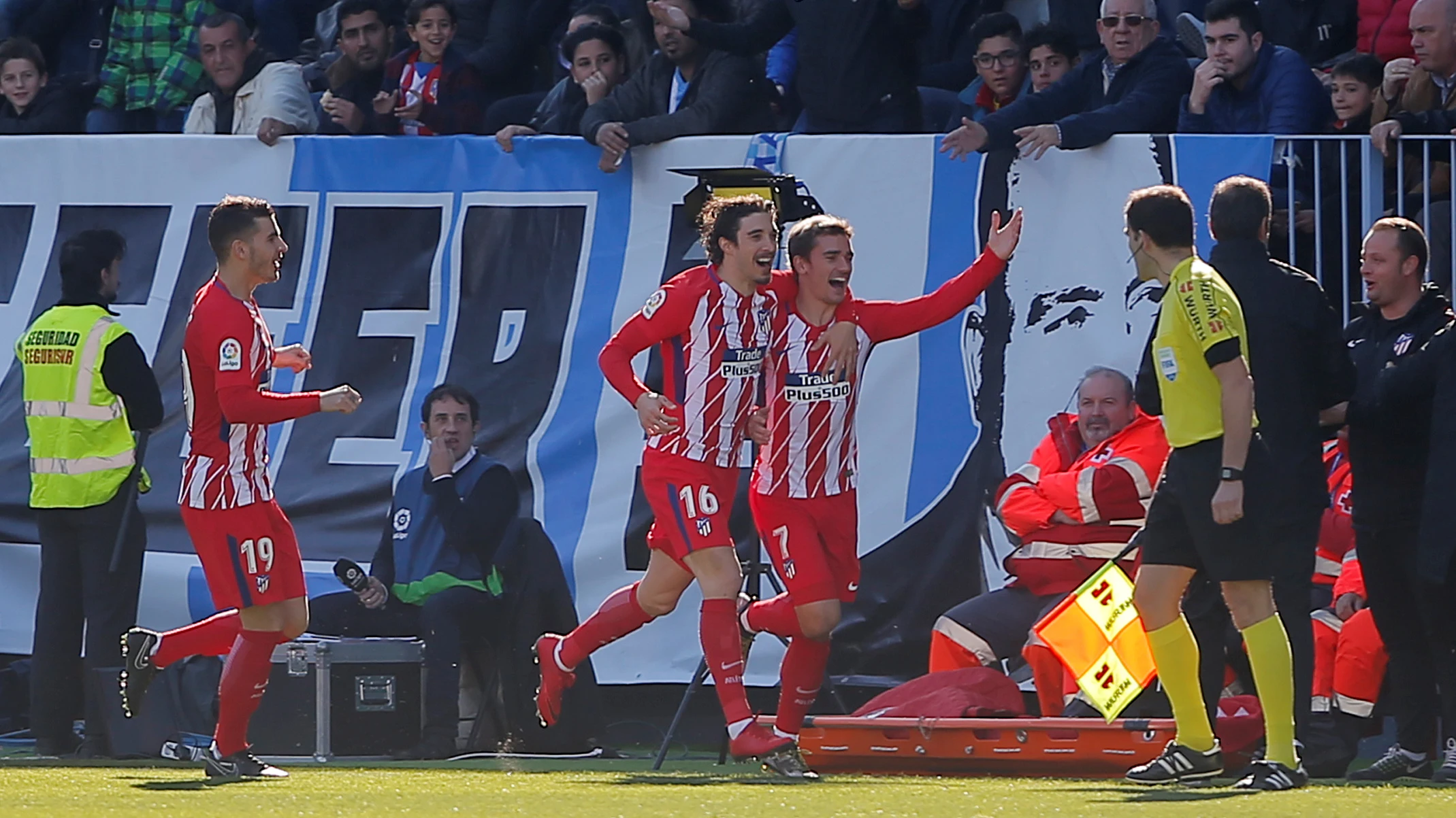 Griezmann celebra el 0-1 ante el Málaga