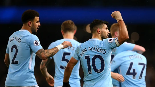 Agüero celebra un gol con el City Agüero celebra un gol con el City