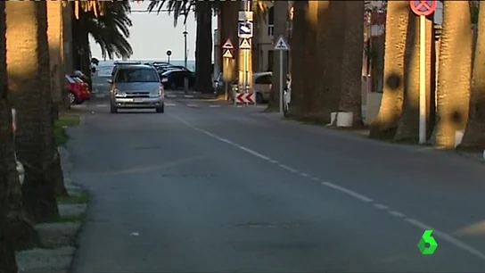 Un coche circulando en Sueca Una joven de 19 años muere en Sueca atropellada por un todoterreno