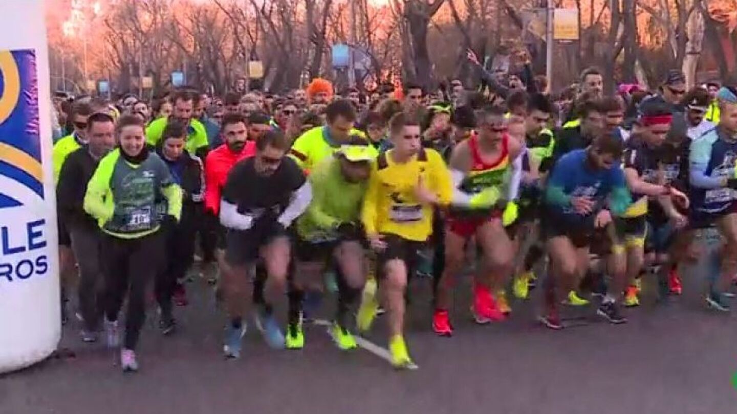 Participantes en la carrera solidaria por los hu&eacute;rfanos de violencia machista