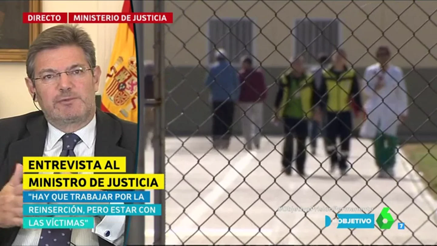 Rafael Catalá, sobre la prisión permanente revisable: "Hay que trabajar por la reinserción, pero estar con las víctimas" Rafael Catalá, sobre la prisión permanente revisable: "Hay que trabajar por la reinserción, pero estar con las víctimas"