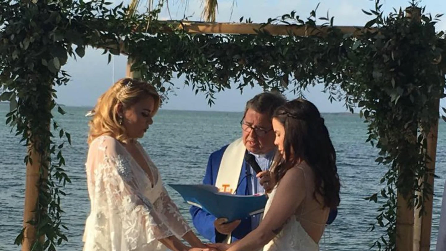 Fotografía de la boda entre Jocelyn Morffi y Natasha Hass Fotografía de la boda entre Jocelyn Morffi y Natasha Hass