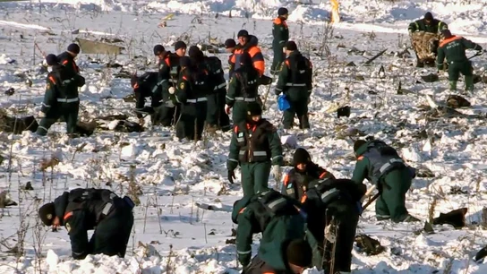 Trabajos de búsqueda en el lugar donde se estrelló el avión ruso AN-148 Trabajos de búsqueda en el lugar donde se estrelló el avión ruso AN-148