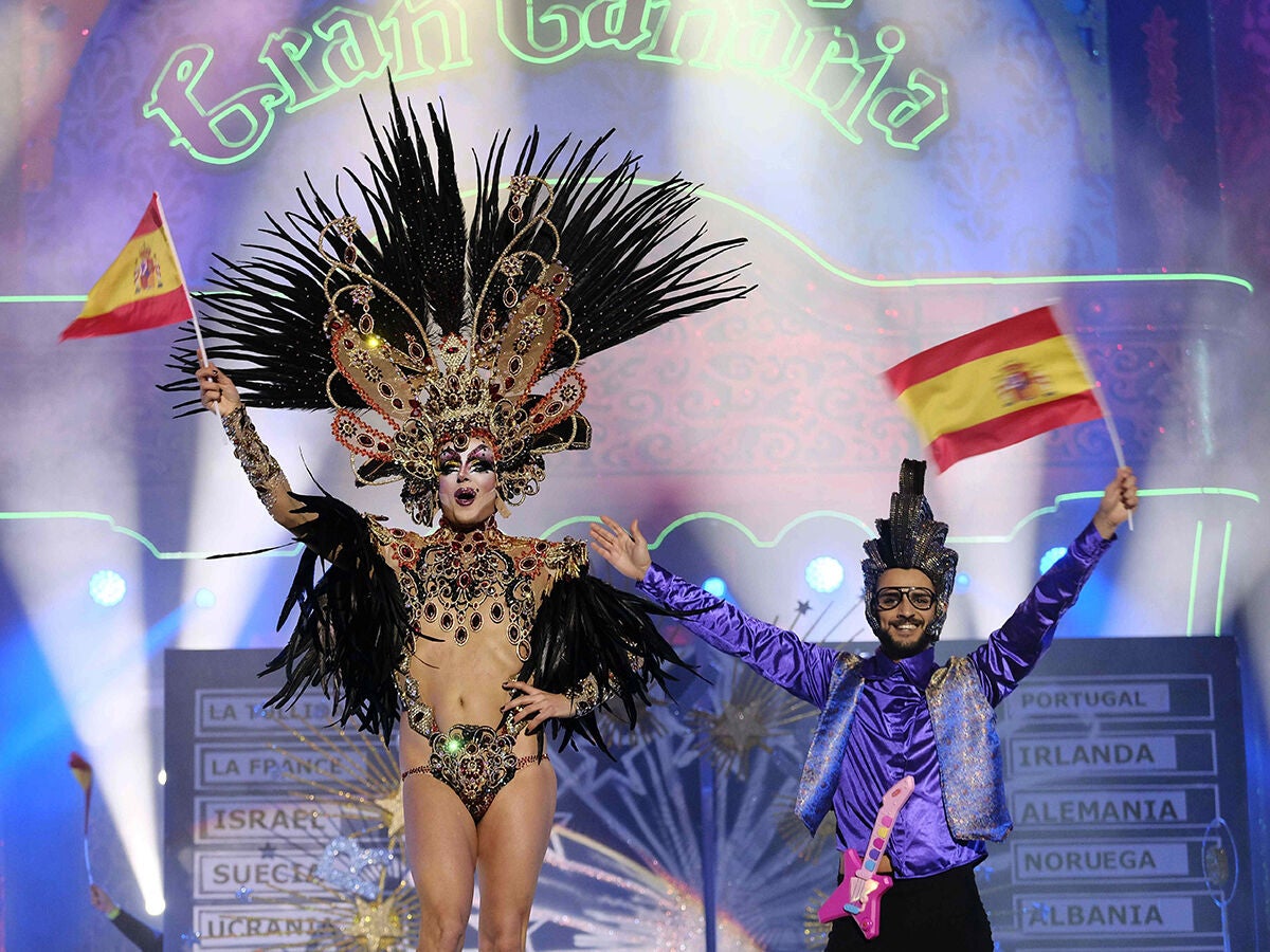 Drag La Tullida se corona como reinona del Carnaval de Las Palmas con un  paseo en plataformas por Eurovisión