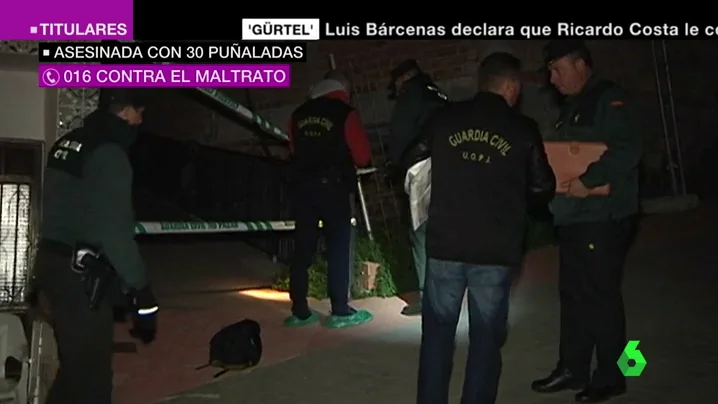 Detenido un hombre acusado de asesinar a puñaladas a su pareja en La Viñuela, en Málaga Detenido un hombre acusado de asesinar a puñaladas a su pareja en La Viñuela, en Málaga