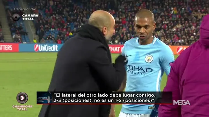 Guardiola charla con Fernandinho durante el Basilea - City