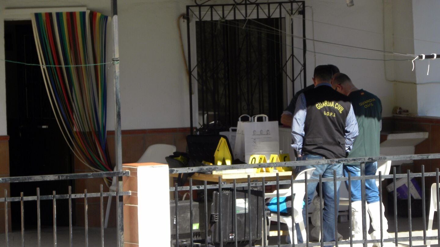 Vivienda del crimen machista en La Vi&ntilde;uela