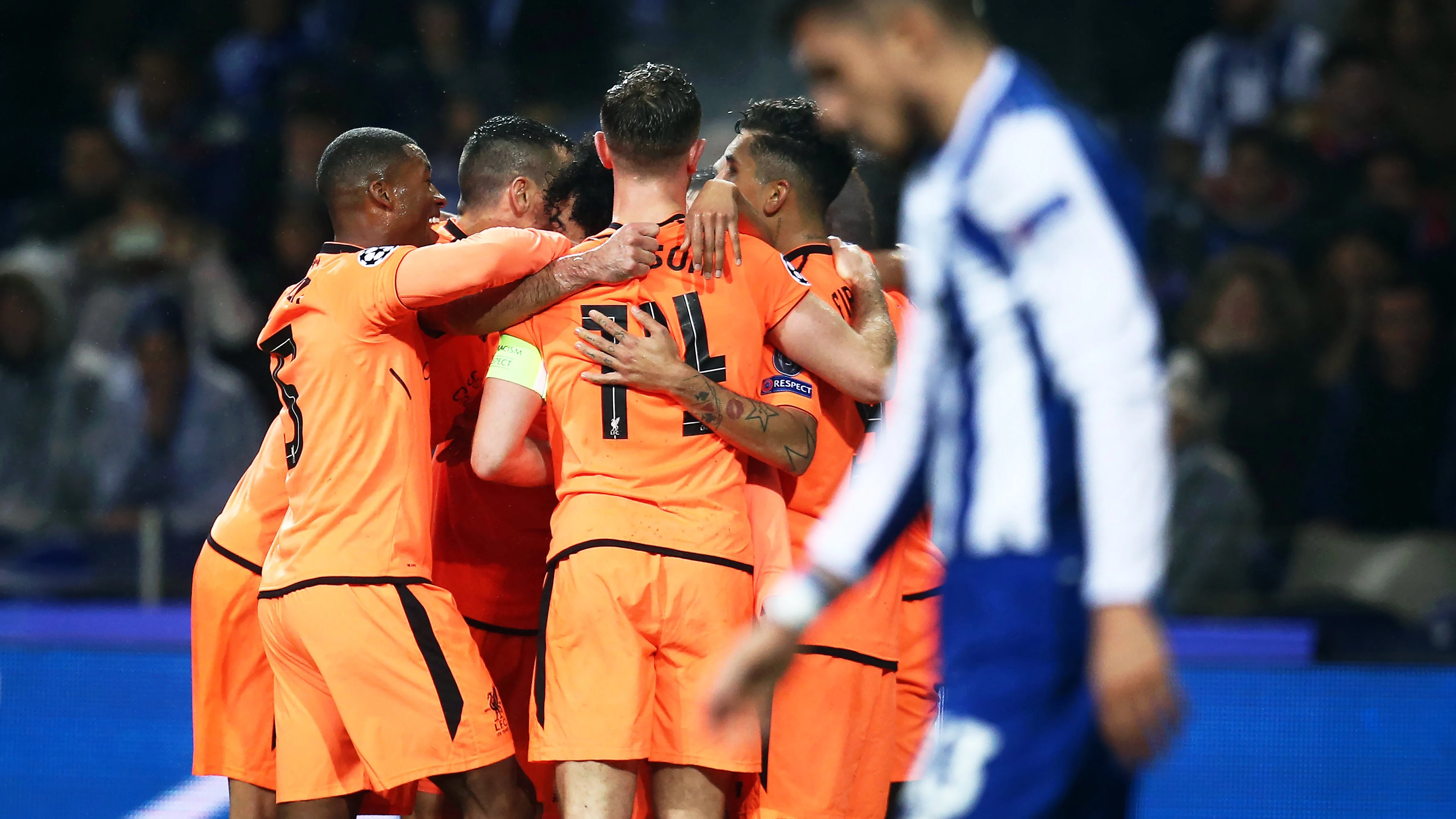 Los jugadores del Liverpool celebran un gol ante el Oporto