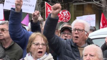 Pensionistas protestan por el futuro del sistema de pensiones