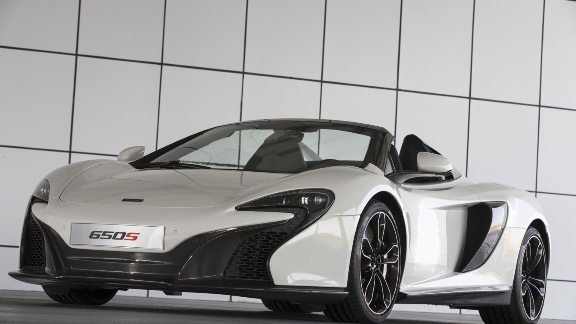 mclaren-650s-alsahara-79-111115-01.jpg