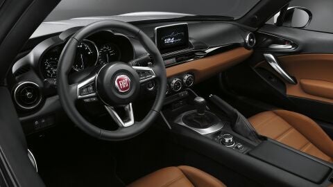 fiat-124-spider-20151118-05