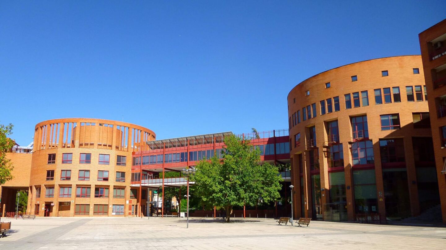 Fachada del Ayuntamiento de Coslada
