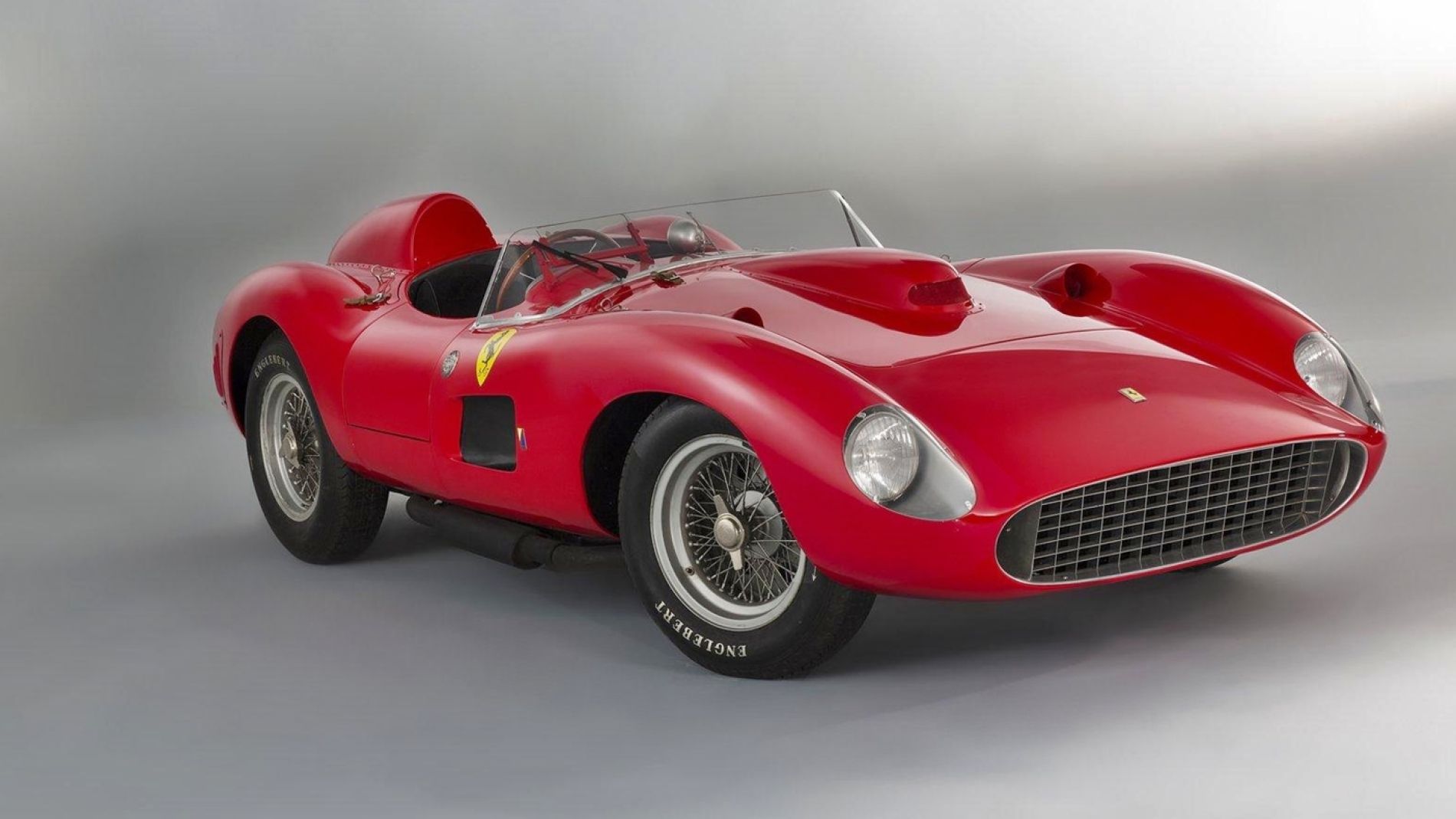 ferrari-335-leo-messi-0216-01.jpg