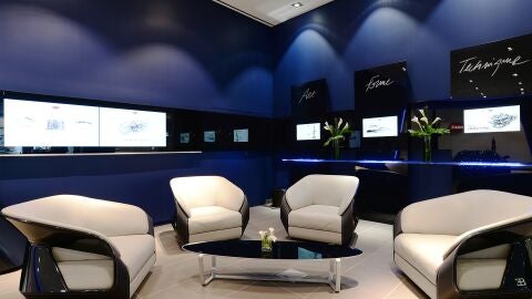 bugatti-dealers-EEUU-091115-02