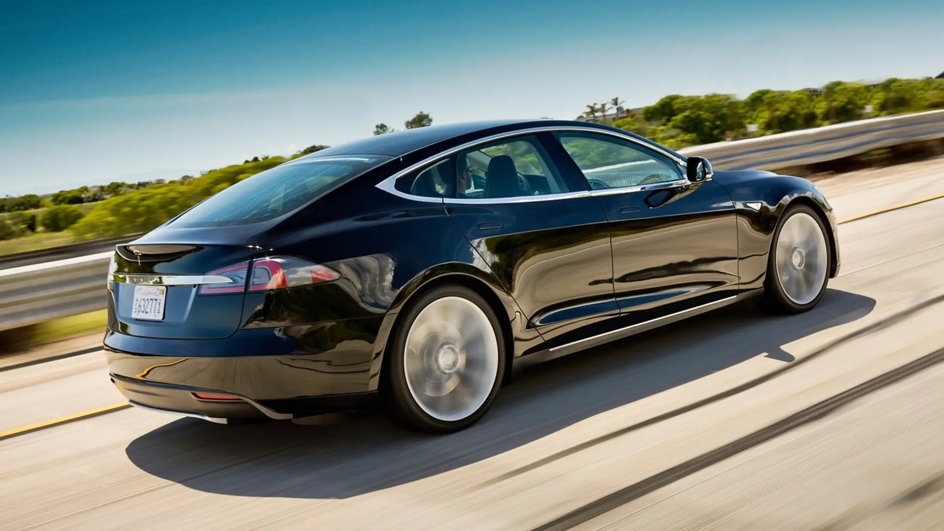 Tesla-Model-s-2016-00.jpg
