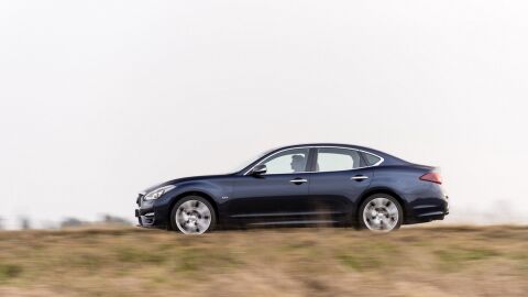 infiniti-q702