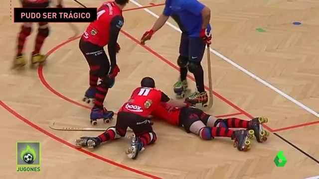 Brutal agresi&oacute;n a un jugador de hockey