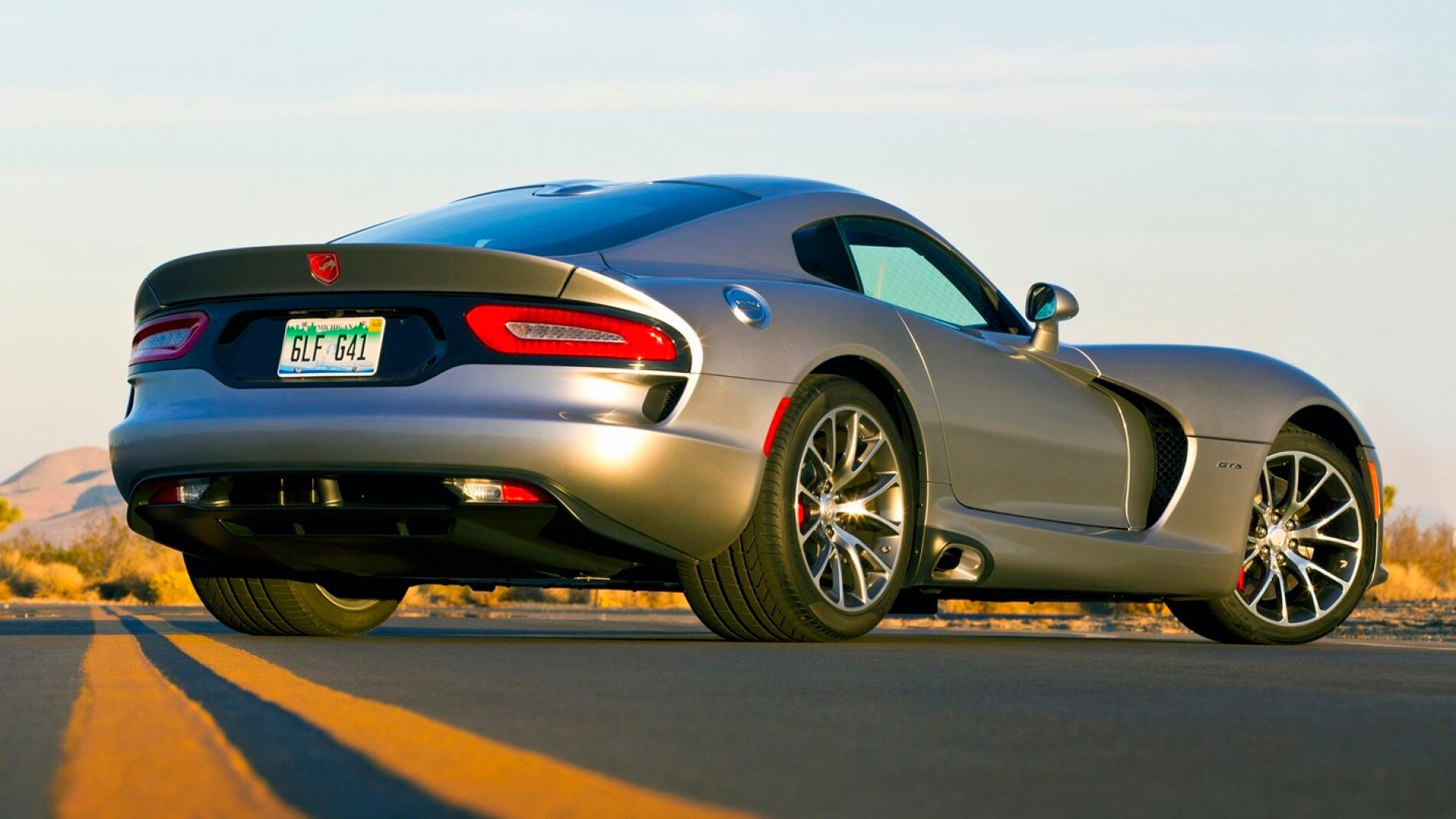 dodge-viper-2016-03.jpg