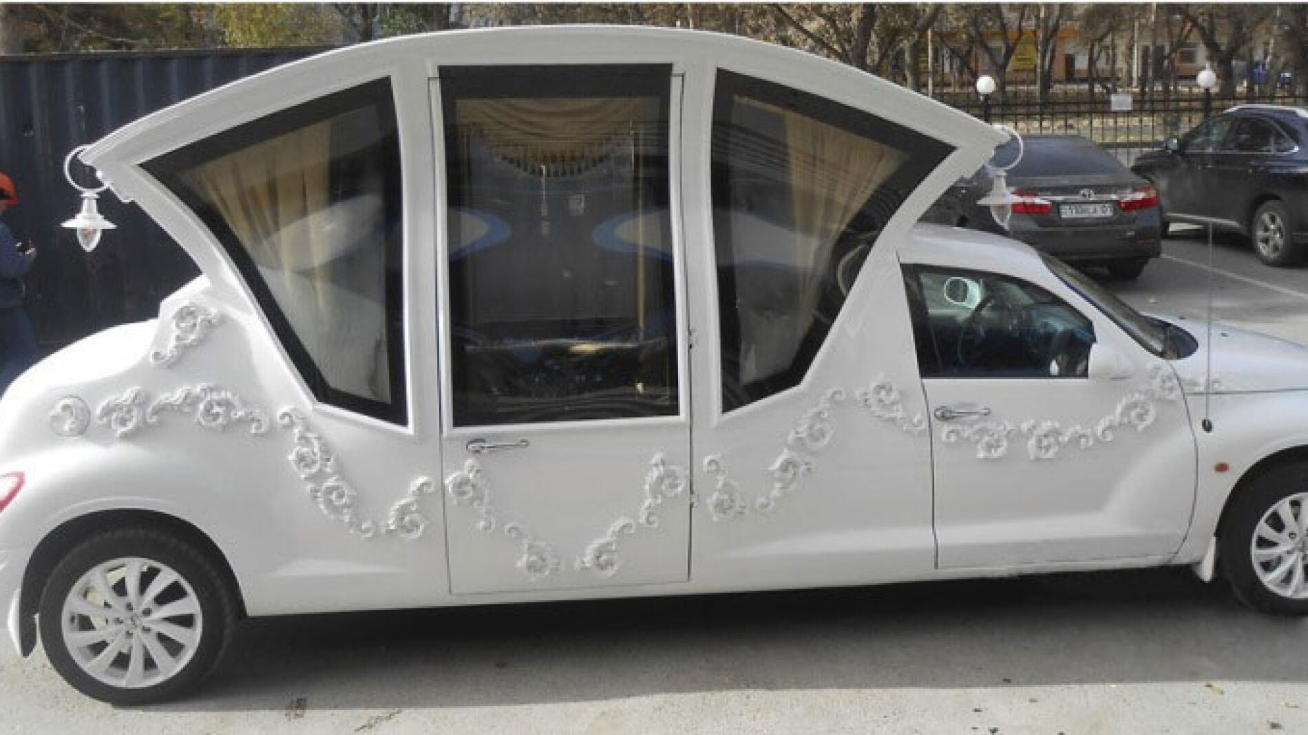 car-custom-limos-img05.jpg