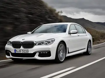 bmw-serie-7-2015-146_1440x655c.jpg bmw-serie-7-2015-146_1440x655c.jpg