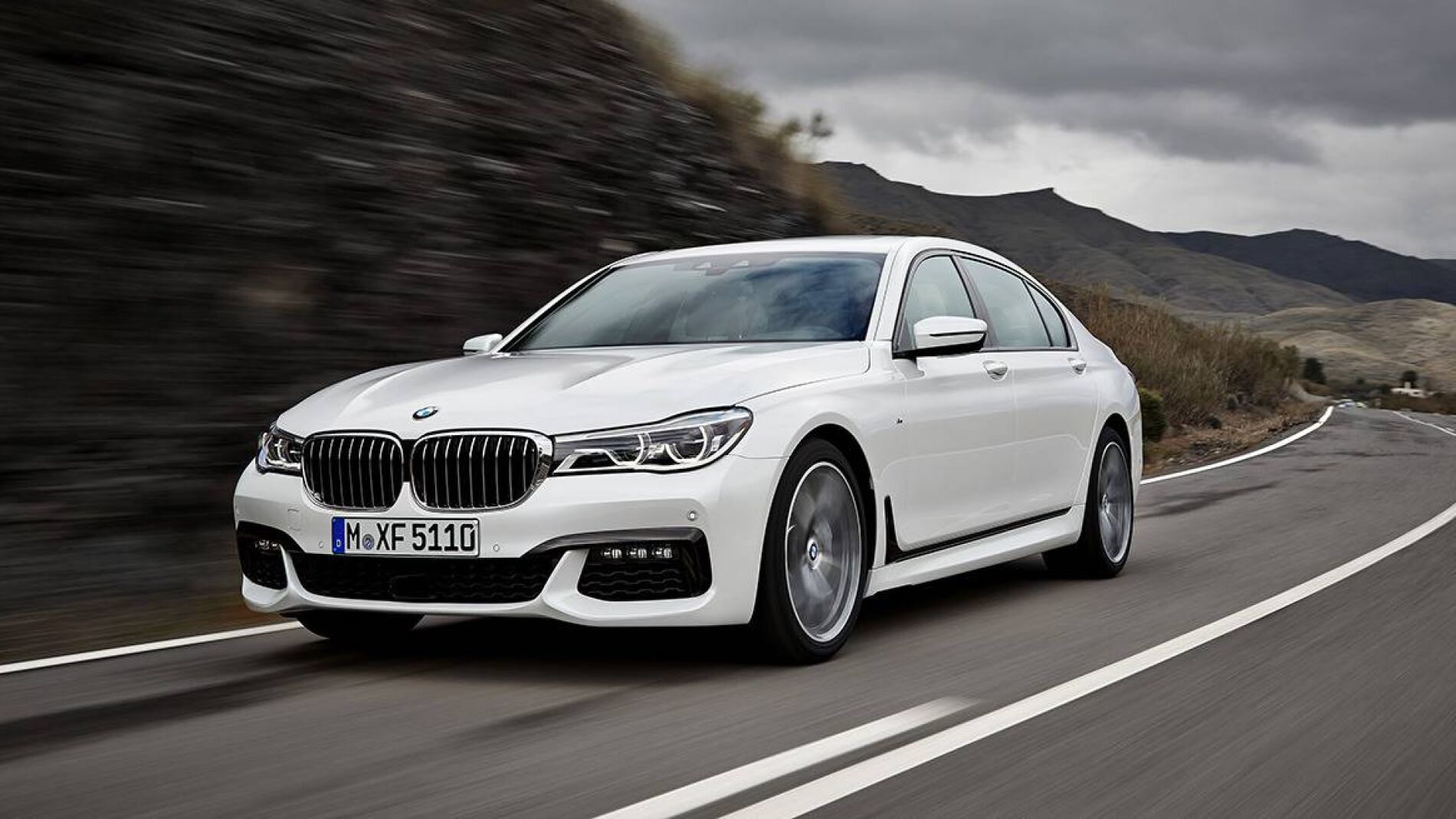 bmw-serie-7-2015-146_1440x655c.jpg